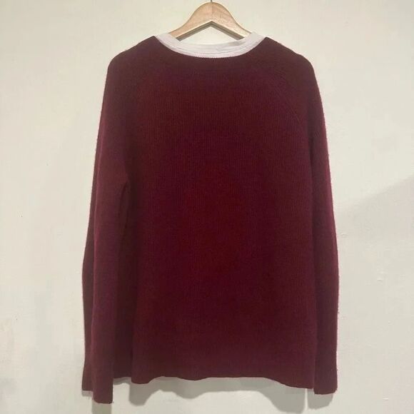 5a7 Cinq a Sept Maroon Cashmere Sweater Size Medium Vneck Long Sleeve - Picture 4 of 5